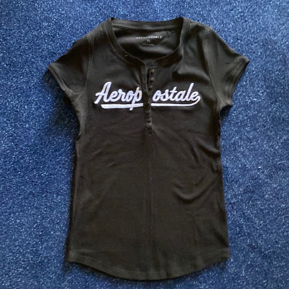Aeropostale shirt size xl never been warn
